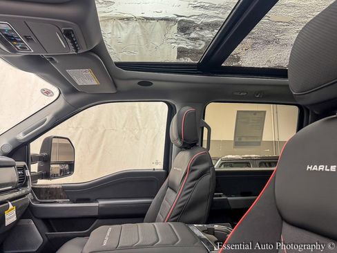 New 2026 Ford F250 Lariat w/ Black Appearance Package image 11