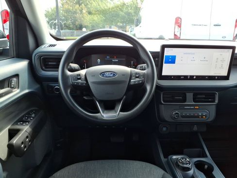 Certified 2025 Ford Maverick XLT w/ Black Appearance Package AWD/4WD image 13