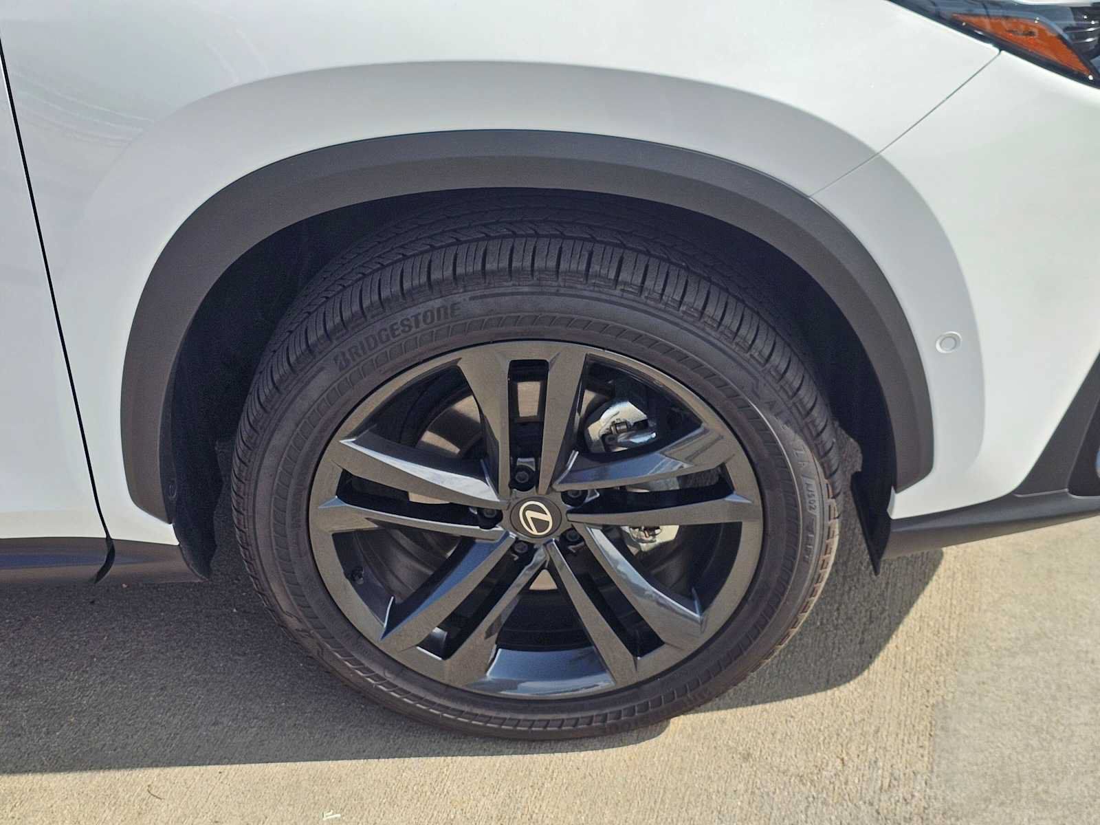 Used 2026 Lexus NX 450h+ AWD w/ Accessory Package (Z1) image 9