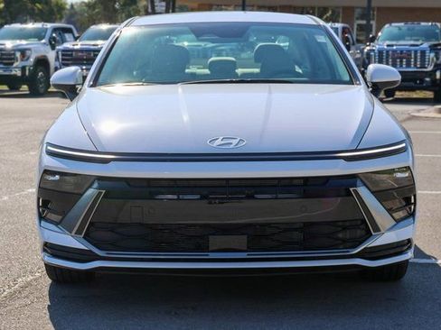 New 2026 Hyundai Sonata SEL FWD image 2
