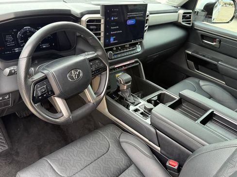 Used 2024 Toyota Tundra Limited AWD/4WD image 9