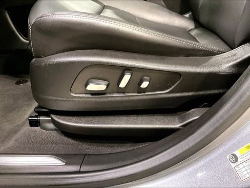 Used 2022 Cadillac XT5 Premium Luxury AWD/4WD image 18