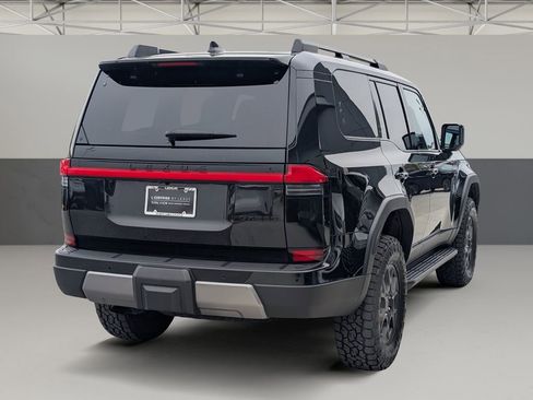 Used 2024 Lexus GX 550 image 11