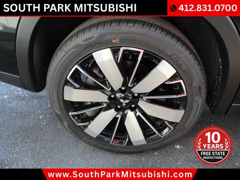 New 2026 Mitsubishi Outlander SE image 28