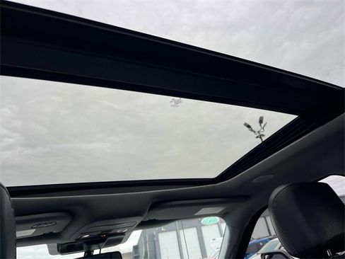 Used 2023 Ford F150 Lariat w/ Equipment Group 502A High image 13