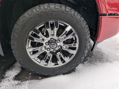 Used 2017 Nissan Titan Platinum Reserve image 22