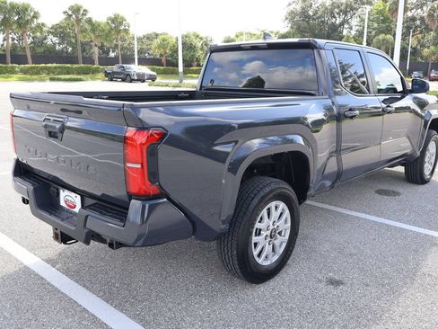Used 2025 Toyota Tacoma SR5 AWD/4WD image 8