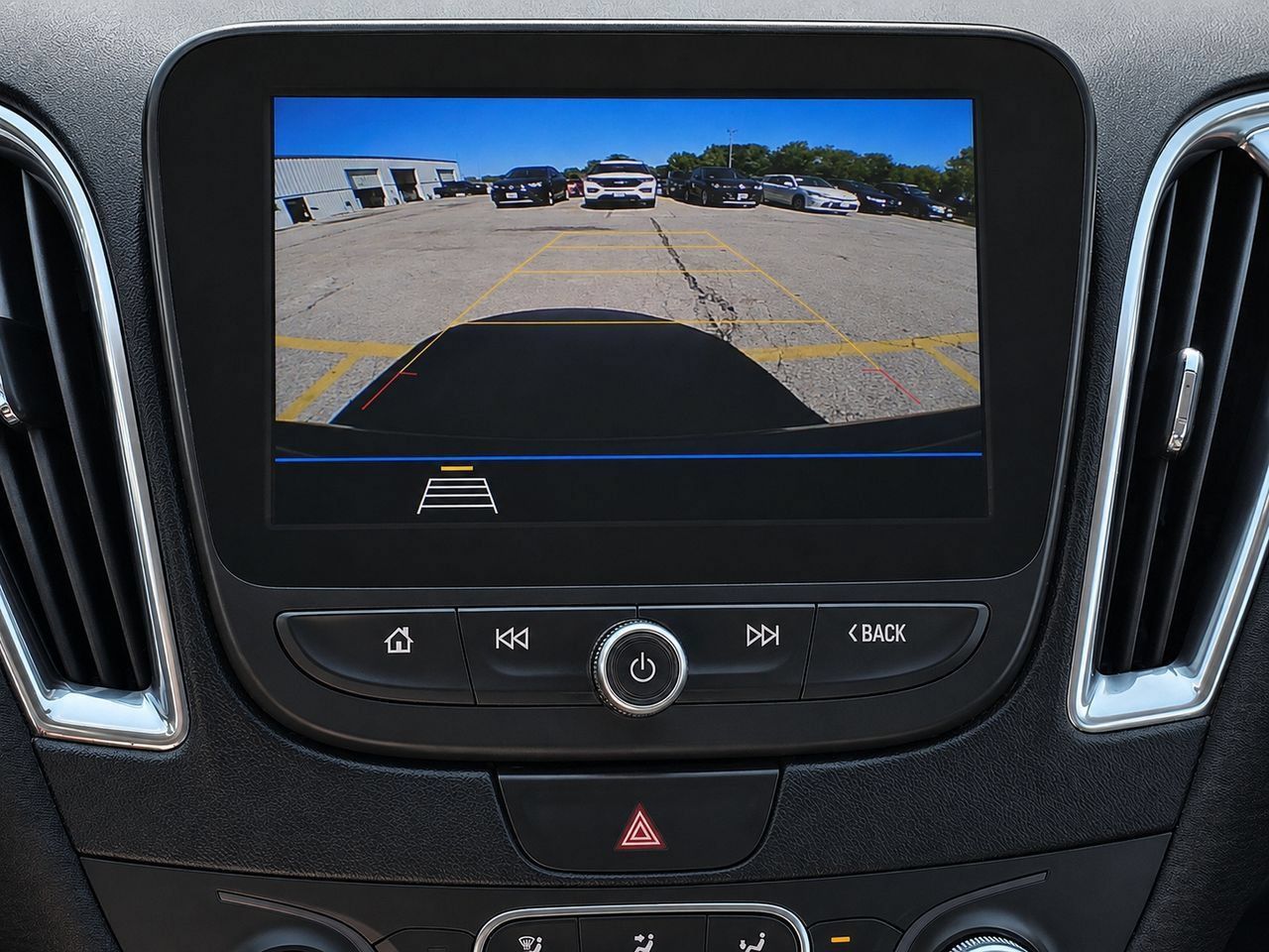 Certified 2019 Chevrolet Malibu LT FWD image 17