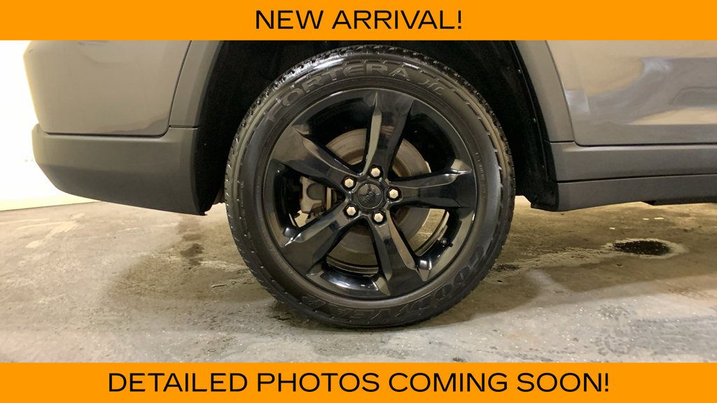 Used 2021 Jeep Grand Cherokee L Laredo AWD/4WD image 16