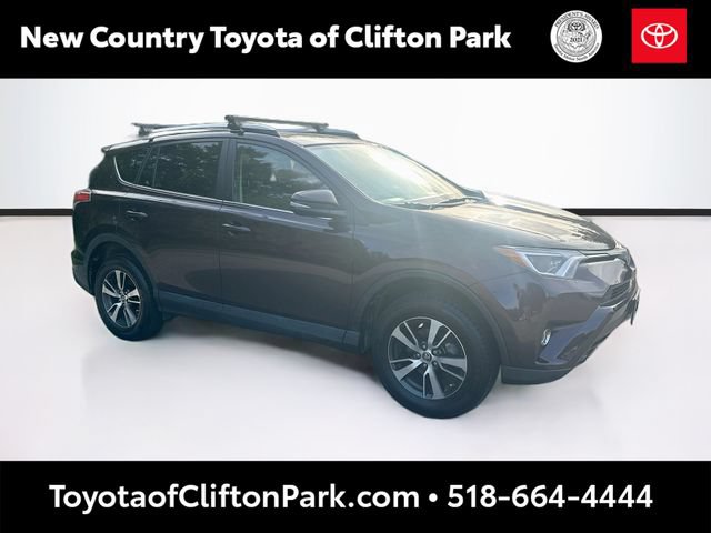 Used 2018 Toyota RAV4 XLE AWD/4WD image 1