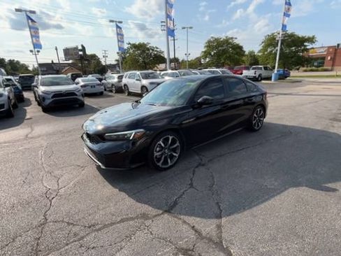 Used 2025 Honda Civic Sport Touring image 7
