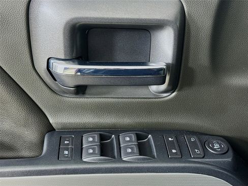 Used 2019 Chevrolet Silverado 1500 LT w/ All Star Edition image 18