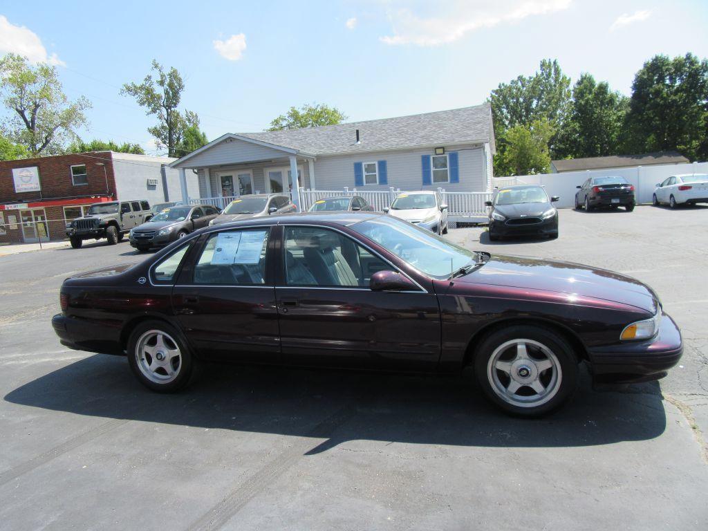 Used 1995 Chevrolet Caprice SS RWD image 5