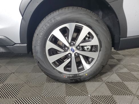 New 2025 Subaru Outback Premium image 28