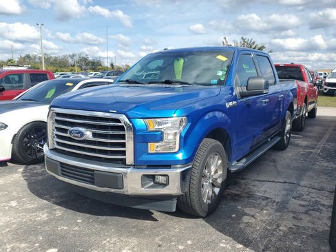 Used 2017 Ford F150 XLT w/ Equipment Group 302A Luxury image 3