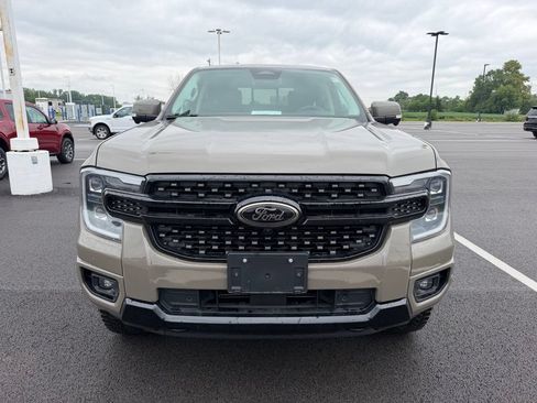 Used 2025 Ford Ranger Lariat w/ Black Appearance Package AWD/4WD image 2