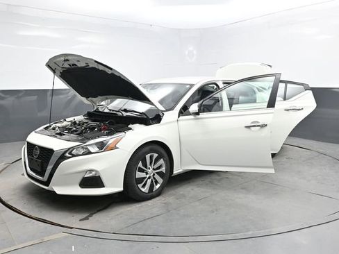 Used 2021 Nissan Altima 2.5 S FWD image 34