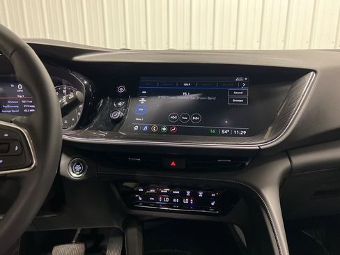 Certified 2023 Buick Envision Essence image 14