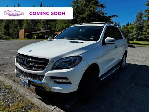 Used 2015 Mercedes-Benz ML 350 ML 350 Sport Utility 4D image 1