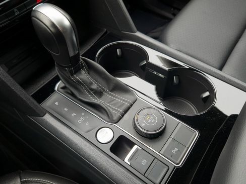 Used 2023 Volkswagen Atlas SEL image 15