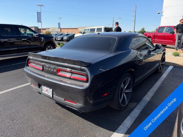Used 2019 Dodge Challenger R/T w/ Driver Convenience Group RWD image 4