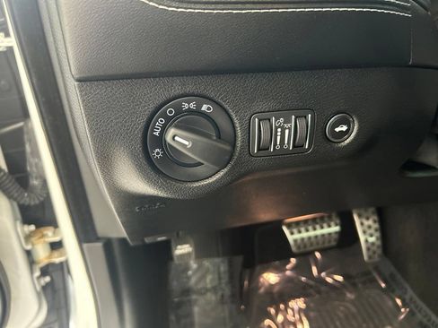Used 2019 Dodge Charger SRT Hellcat w/ Harman/Kardon Audio Group RWD image 41