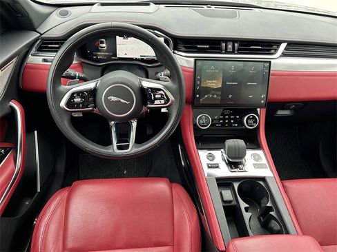 Used 2024 Jaguar F-PACE R-Dynamic S image 17