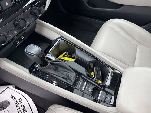 Used 2024 Honda Accord EX-L image 19
