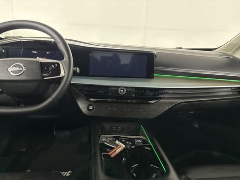 Used 2025 Nissan Murano SL image 25