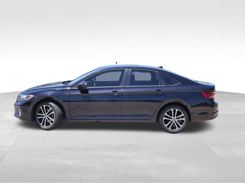 Used 2024 Volkswagen Jetta Sport image 24