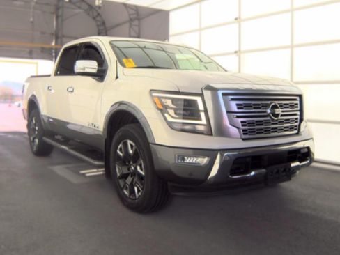 Used 2021 Nissan Titan Platinum Reserve w/ Moonroof Package AWD/4WD image 3