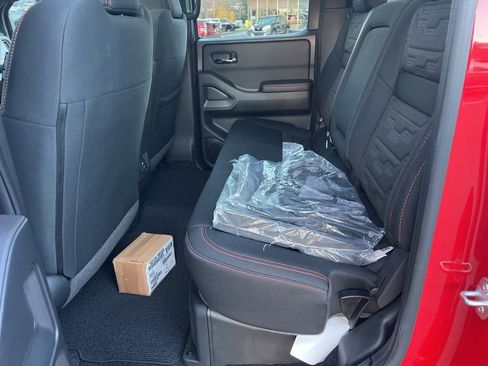 New 2025 Nissan Frontier PRO-4X w/ Pro Convenience Package image 17