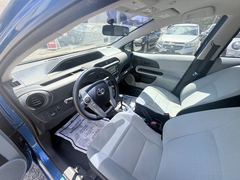 Used 2012 Toyota Prius C One FWD image 12