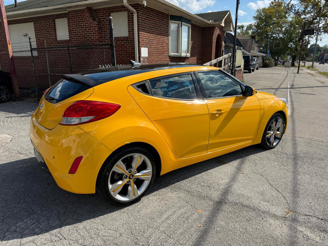 Used 2016 Hyundai Veloster w/ Option Group 03 FWD image 39