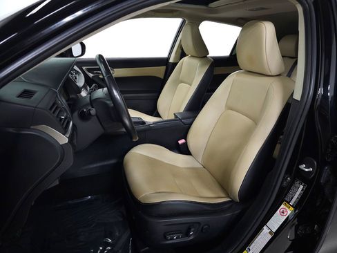 Used 2015 Lexus CT 200h FWD image 10