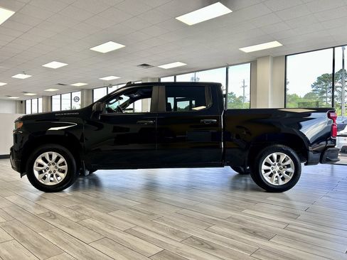 Used 2021 Chevrolet Silverado 1500 Custom w/ Safety Confidence Package RWD image 4