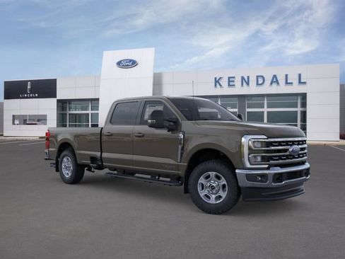 New 2026 Ford F350 XLT w/ XLT Premium Package AWD/4WD image 7