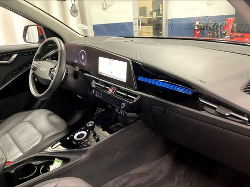 Used 2023 Kia Niro Wave w/ Wave Preserve Package image 14