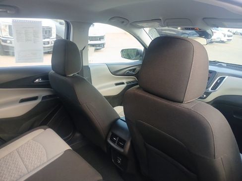 Used 2024 Chevrolet Equinox LS AWD/4WD image 17