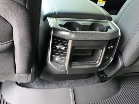 New 2026 RAM 1500 Express AWD/4WD image 10