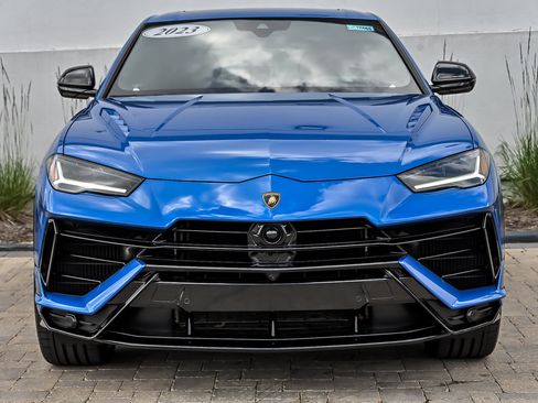 Used 2023 Lamborghini Urus S AWD/4WD image 4