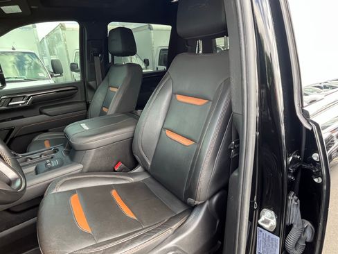 Used 2024 GMC Sierra 2500 AT4 w/ AT4 Premium Plus Package AWD/4WD image 15