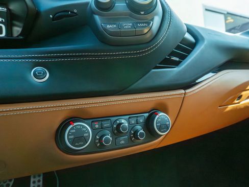 Used 2019 Ferrari 488 GTB image 65