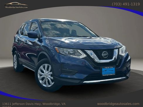 Used 2019 Nissan Rogue S image 1