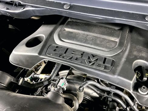 Used 2019 RAM 1500 Limited image 31