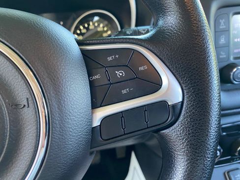 Used 2018 Jeep Compass Sport FWD image 64