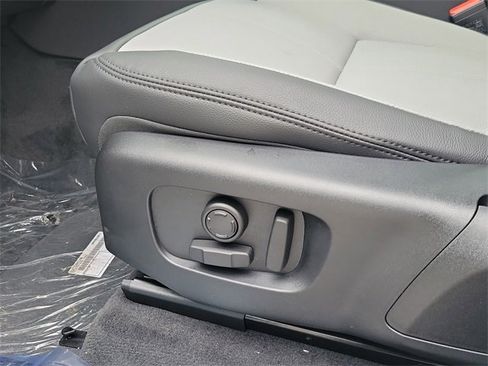 New 2026 Land Rover Range Rover Velar Dynamic SE image 23