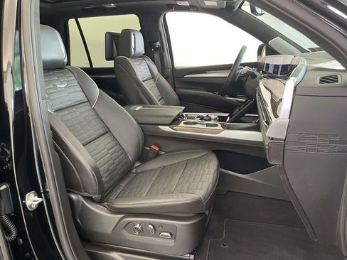 Used 2026 Cadillac Escalade Platinum Sport w/ LPO, ONYX Package AWD/4WD image 25