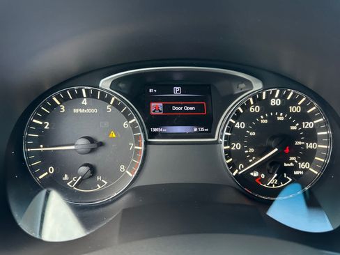 Used 2016 Nissan Altima 2.5 S w/ Power Driver Seat Package FWD image 14