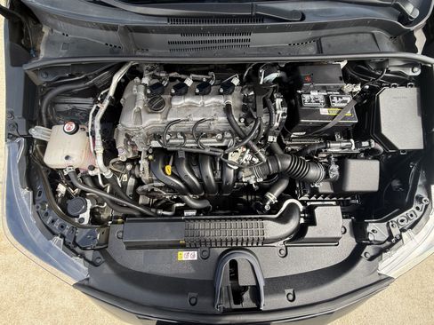 Used 2022 Toyota Corolla LE FWD image 20